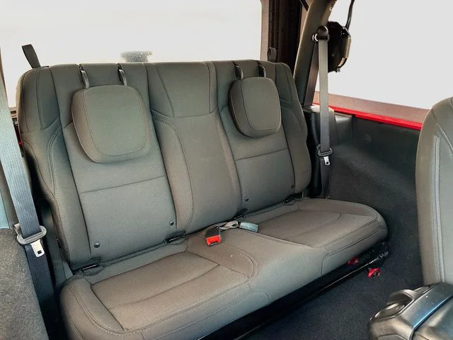 Used 2020 Red Jeep Sport S image 23