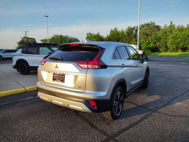 New 2026 Gray Mitsubishi SE image 7