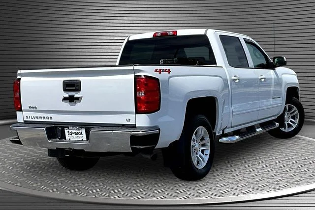 Used 2018 White Chevrolet LT image 6