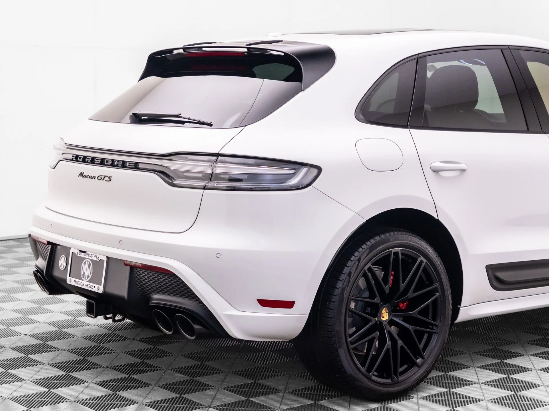 Used 2023  Porsche GTS image 38