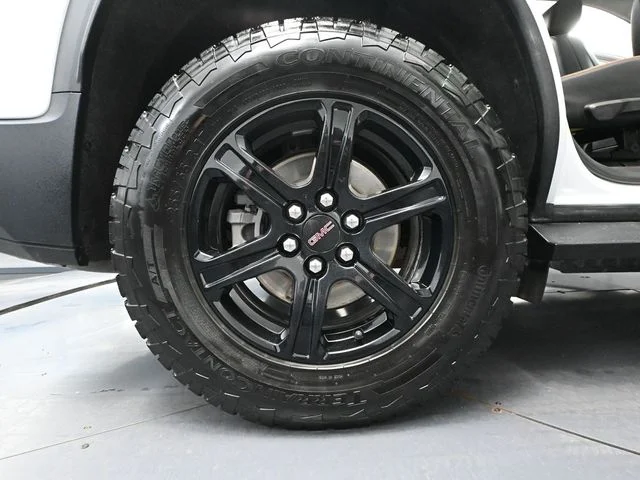 2021 GMC Acadia AT4 - Photo 15