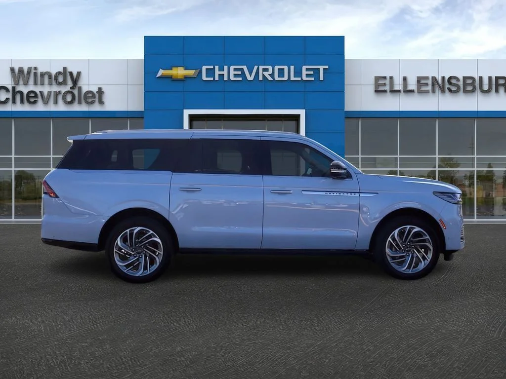 2025 Lincoln Navigator Reserve L - Photo 8
