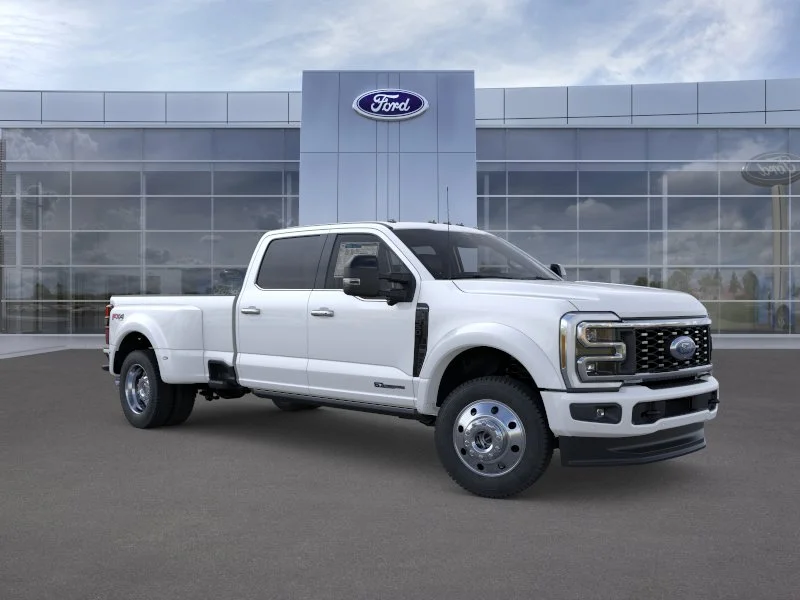 New 2026 Star White Metallic Tri-Coat Ford F-450® Platinum® image 57