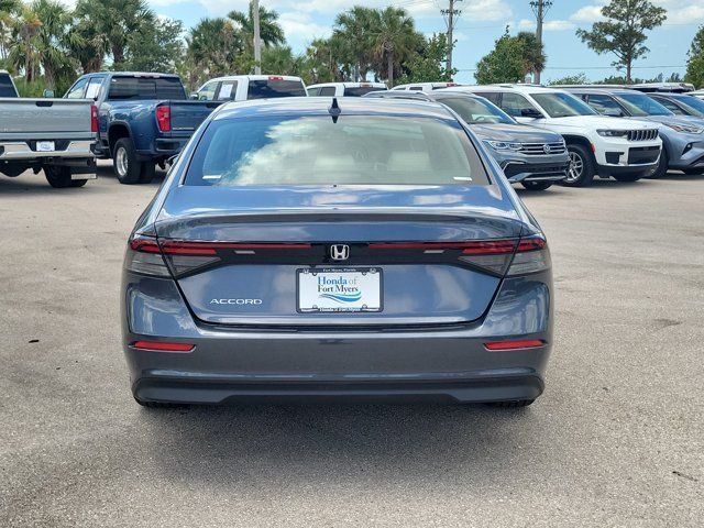 New 2026 Meteorite Gray Metallic Honda LX image 6
