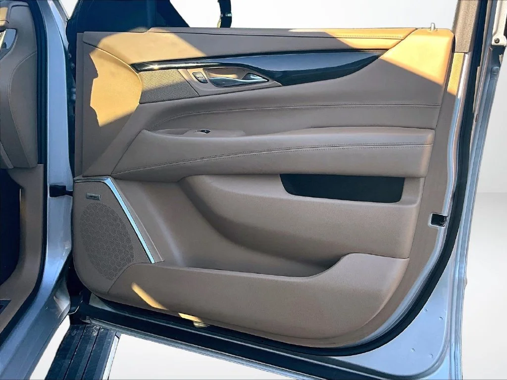 Used 2018 Silver Cadillac Platinum Edition image 22