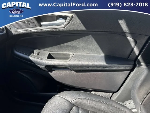 Used 2022 White Ford SEL image 28