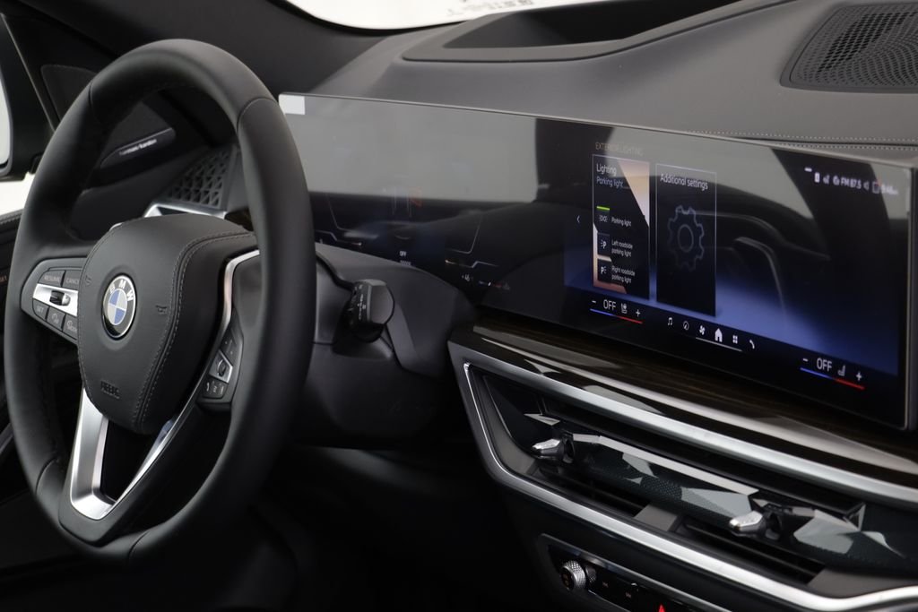 New 2026 Black Sapphire Metallic BMW xDrive40i image 22