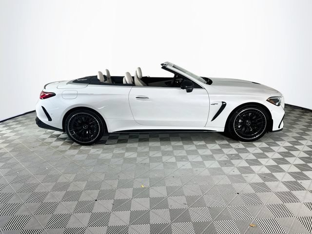 New 2027 MANUFAKTUR Moonlight White Metallic Mercedes-Benz CLE 53 AMG® image 39