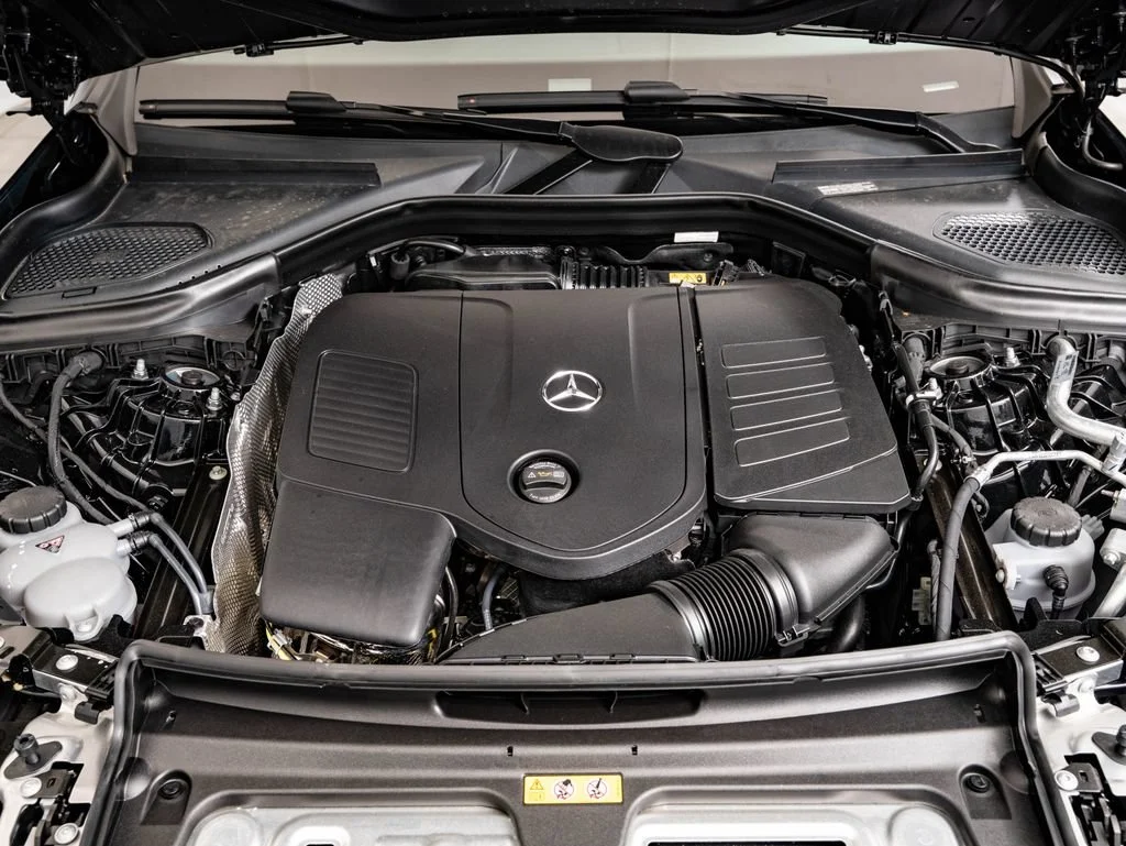 New 2026 Black Mercedes-Benz GLC 300 image 48