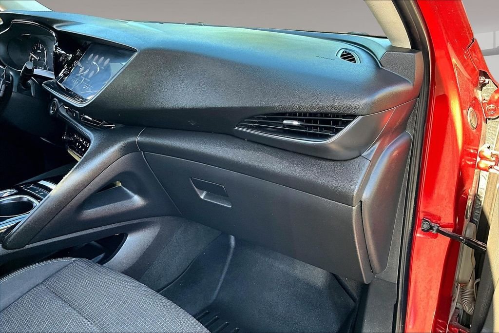 Used 2022 Red Buick Preferred image 16