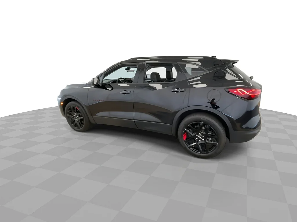 Used 2023 Black Chevrolet LT image 7