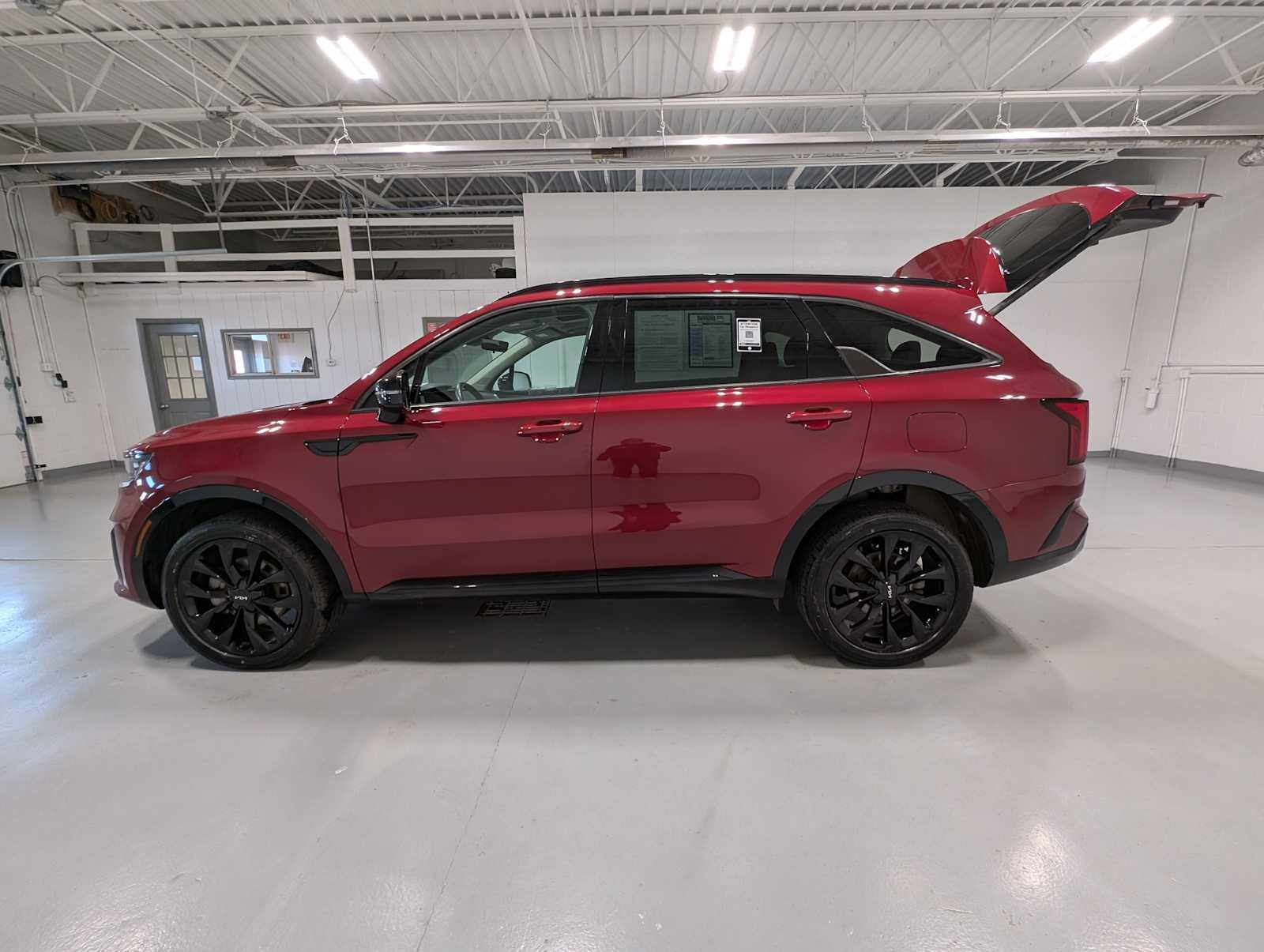 Used 2022 RED Kia SX image 12