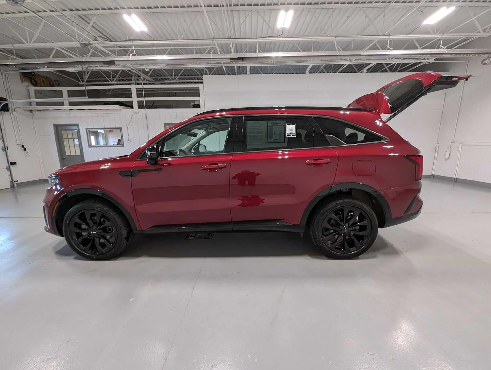 Used 2022 RED Kia SX image 12