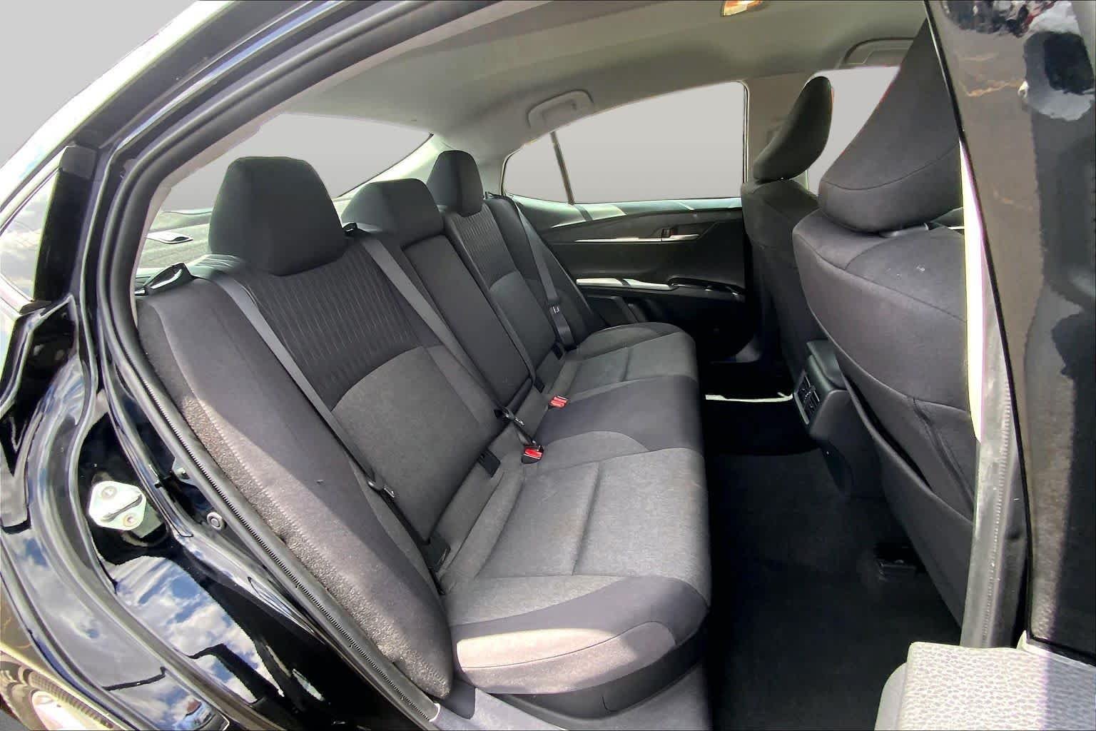 Used 2025 Midnight Black Metallic Toyota LE image 20
