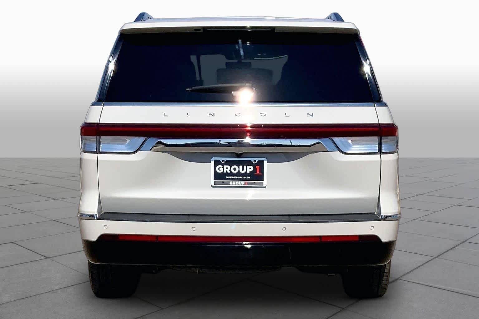 Certified Used 2022 Ceramic Pearl Metallic Tri-Coat Lincoln Reserve image 5