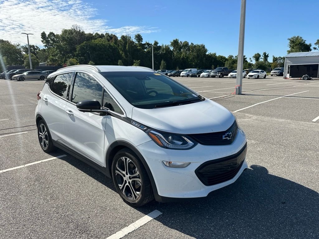 Used 2020 White Chevrolet Premier image 1