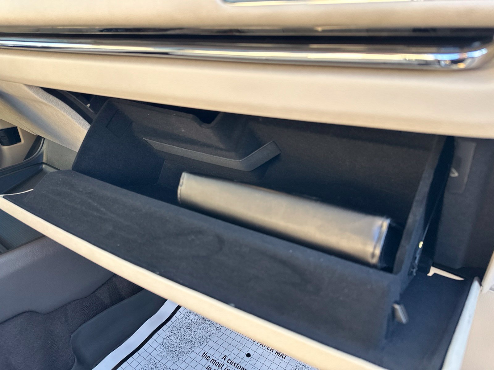Used 2019 White Lincoln Reserve image 46
