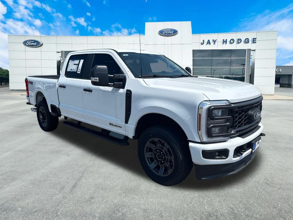 2026 Ford F-350 XL 4x4 Crew Cab 6-3/4' Box SRW's photo