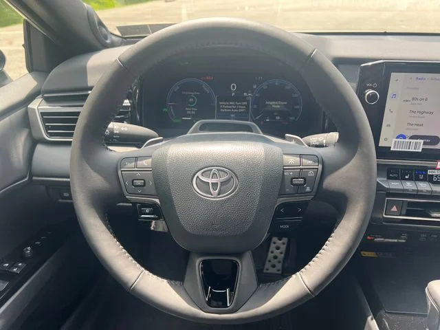 New 2026 Wind Chill Pearl w/Midnight Black Metallic Roof Toyota XSE image 14