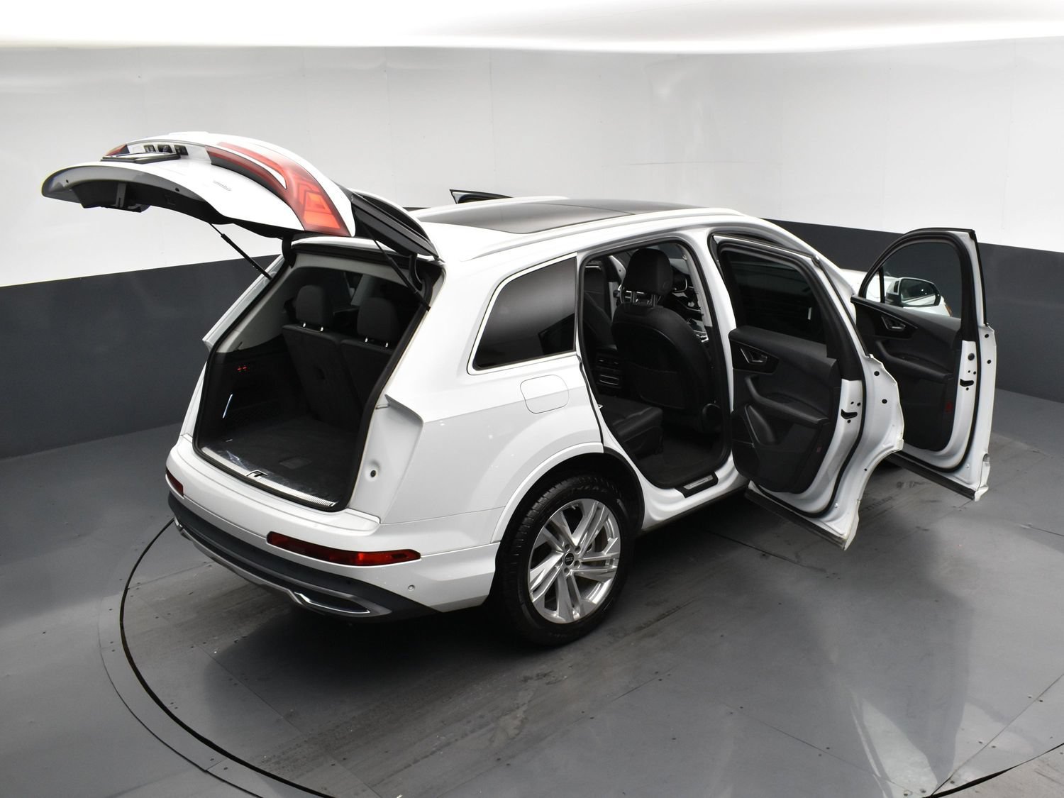 2023 Audi Q7 Premium Plus - Photo 25