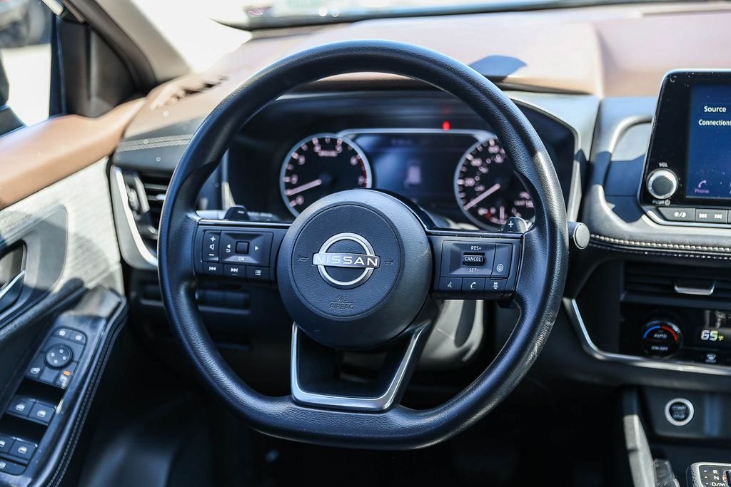 Used 2023 Black Nissan SV image 15