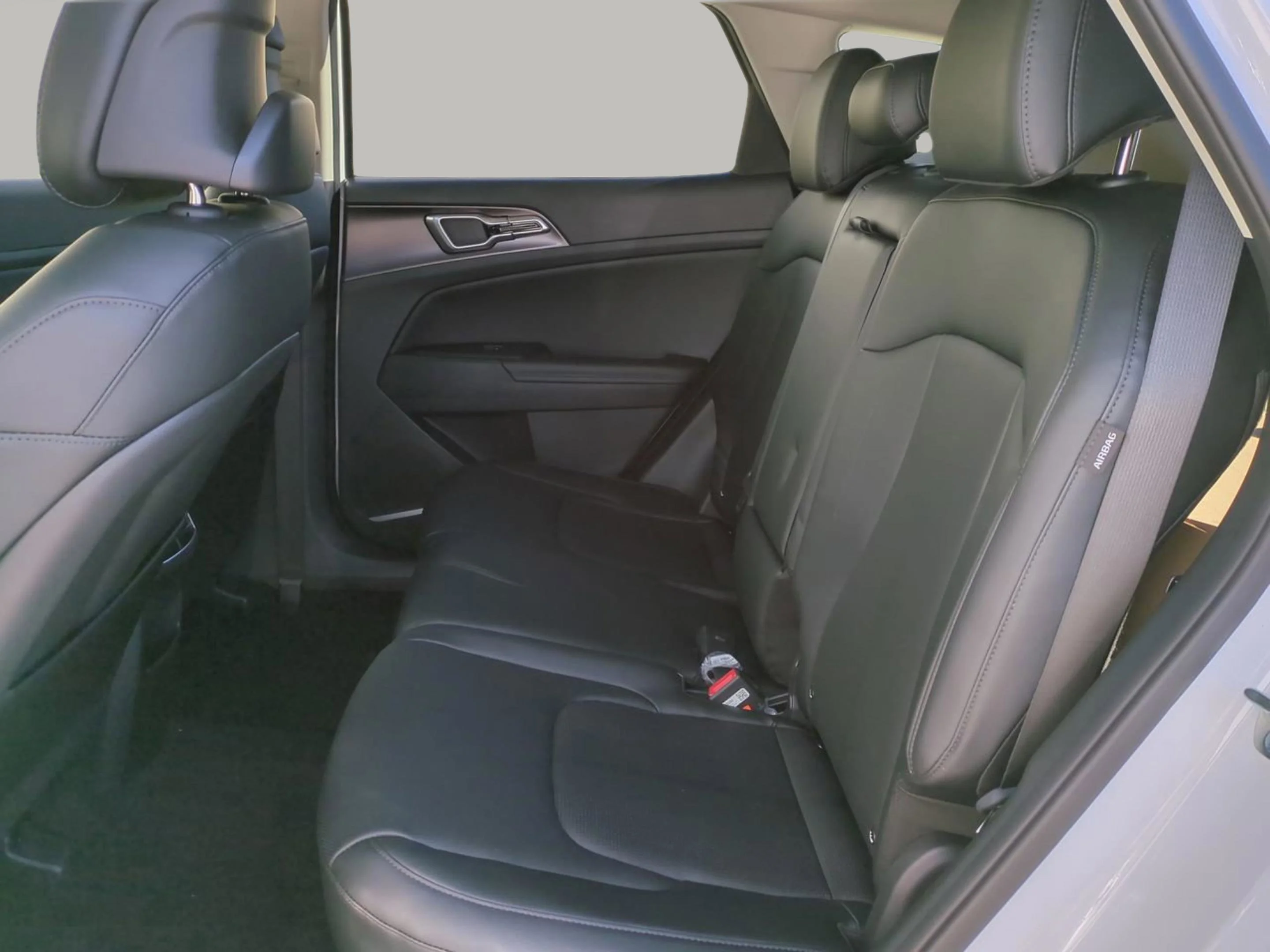 New 2026 Glacial White Pearl Kia EX image 18
