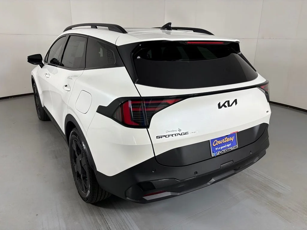 New 2027 White Kia X-Line image 6