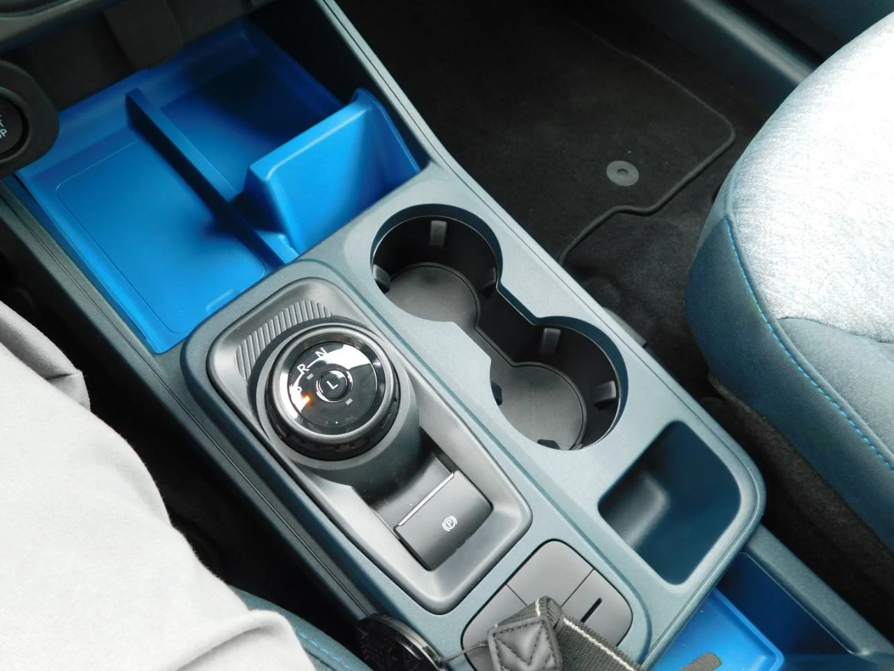New 2026 Oxford White Ford XLT image 34
