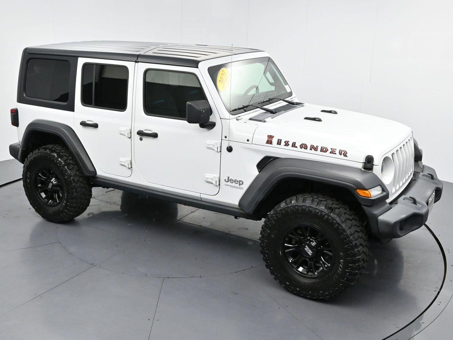 Used 2021 Bright White Clearcoat Jeep Unlimited Islander image 37