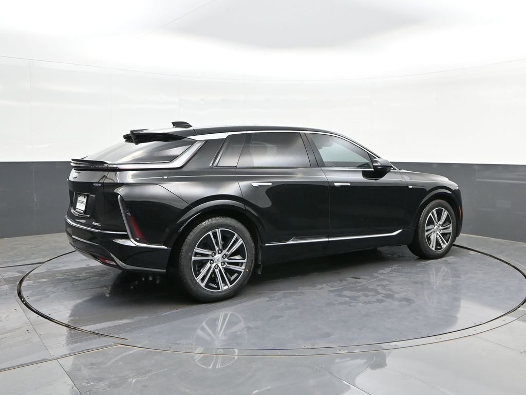 Used 2024 Black Cadillac Luxury image 15
