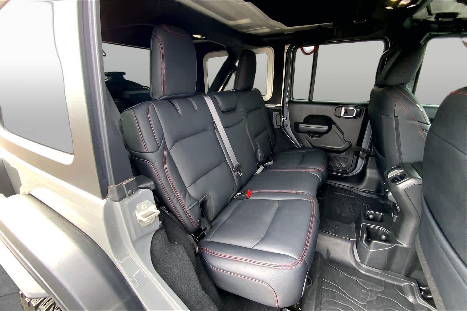 Used 2023 Sting-Gray Clearcoat Jeep Rubicon image 20
