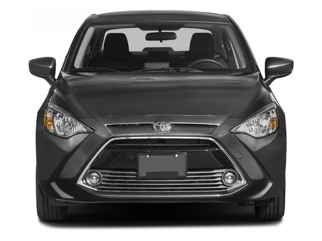 Used 2017 Silver Toyota Base image 4
