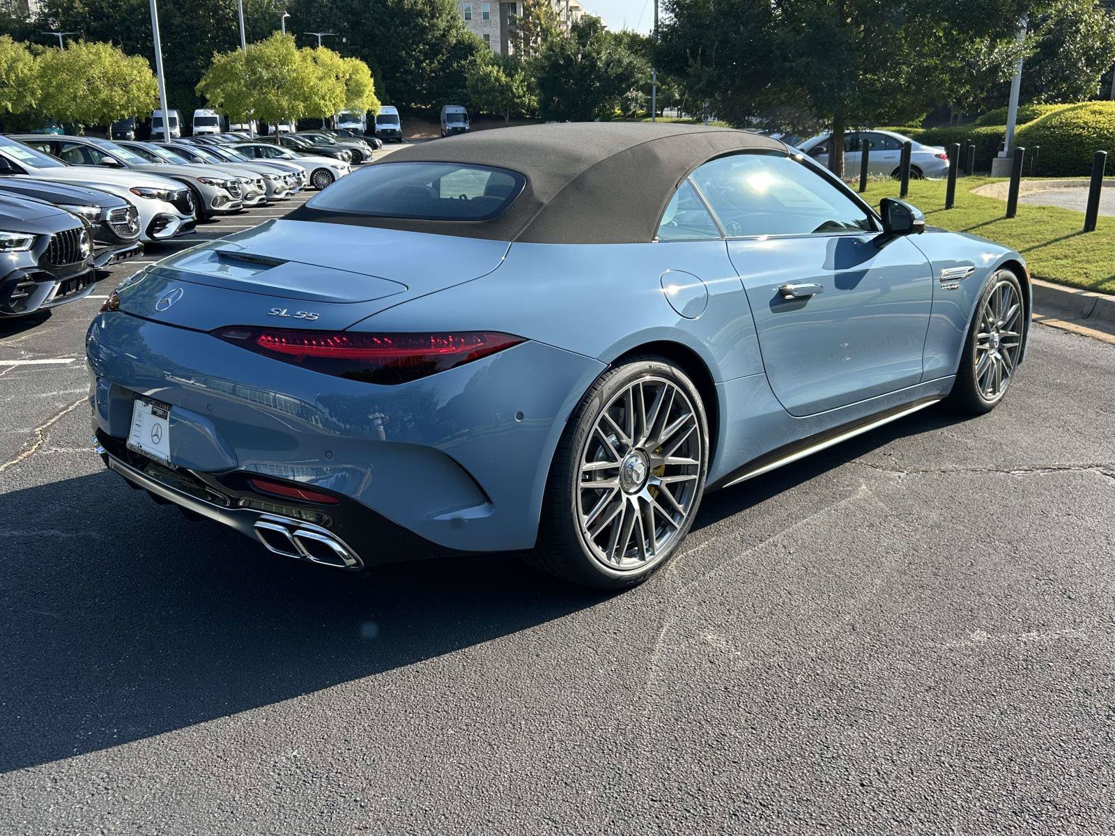 New 2027 MANUFAKTUR China Blue Solid Mercedes-Benz AMG® SL 55 Roadster image 10