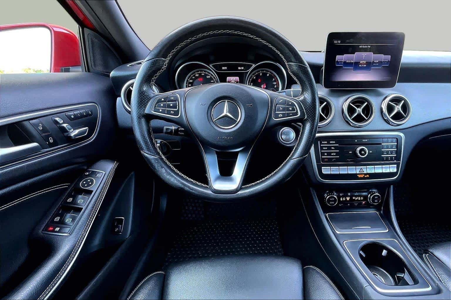 Used 2018 Jupiter Red Mercedes-Benz GLA 250 image 6