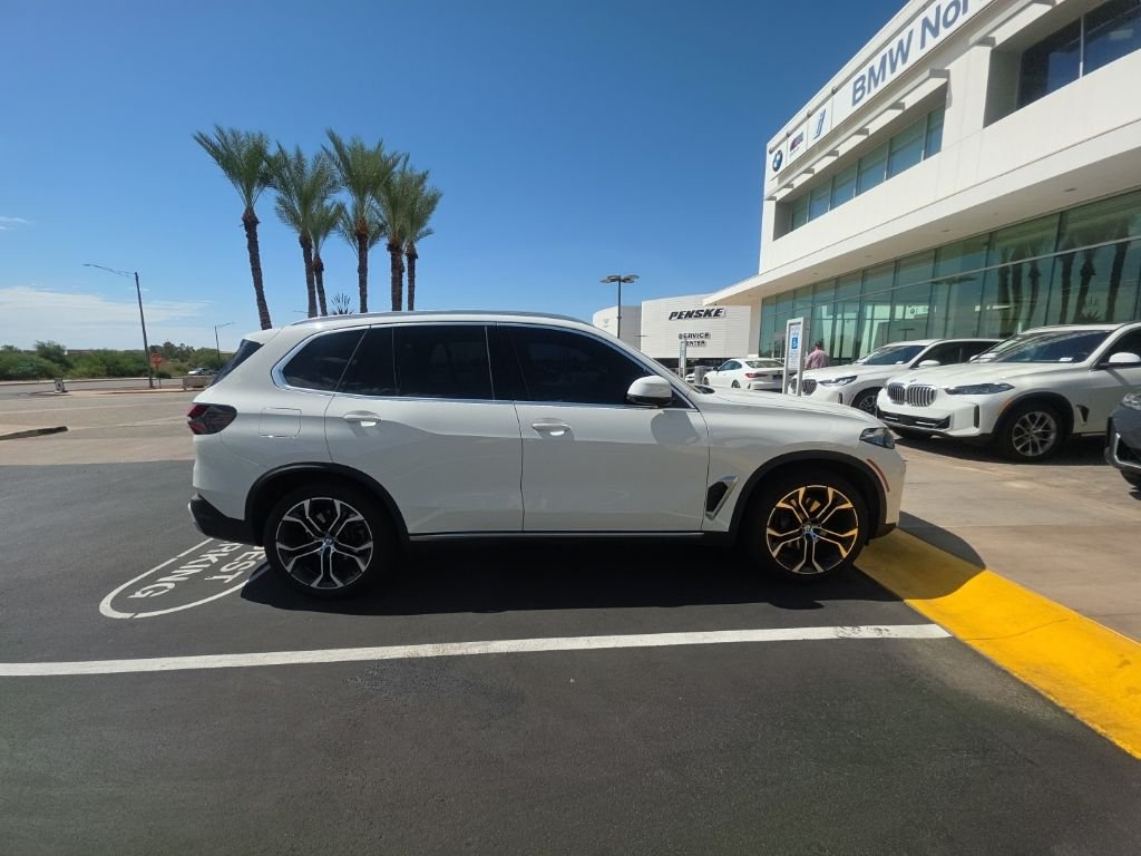 Certified Used 2024 Alpine White BMW xDrive40i image 3