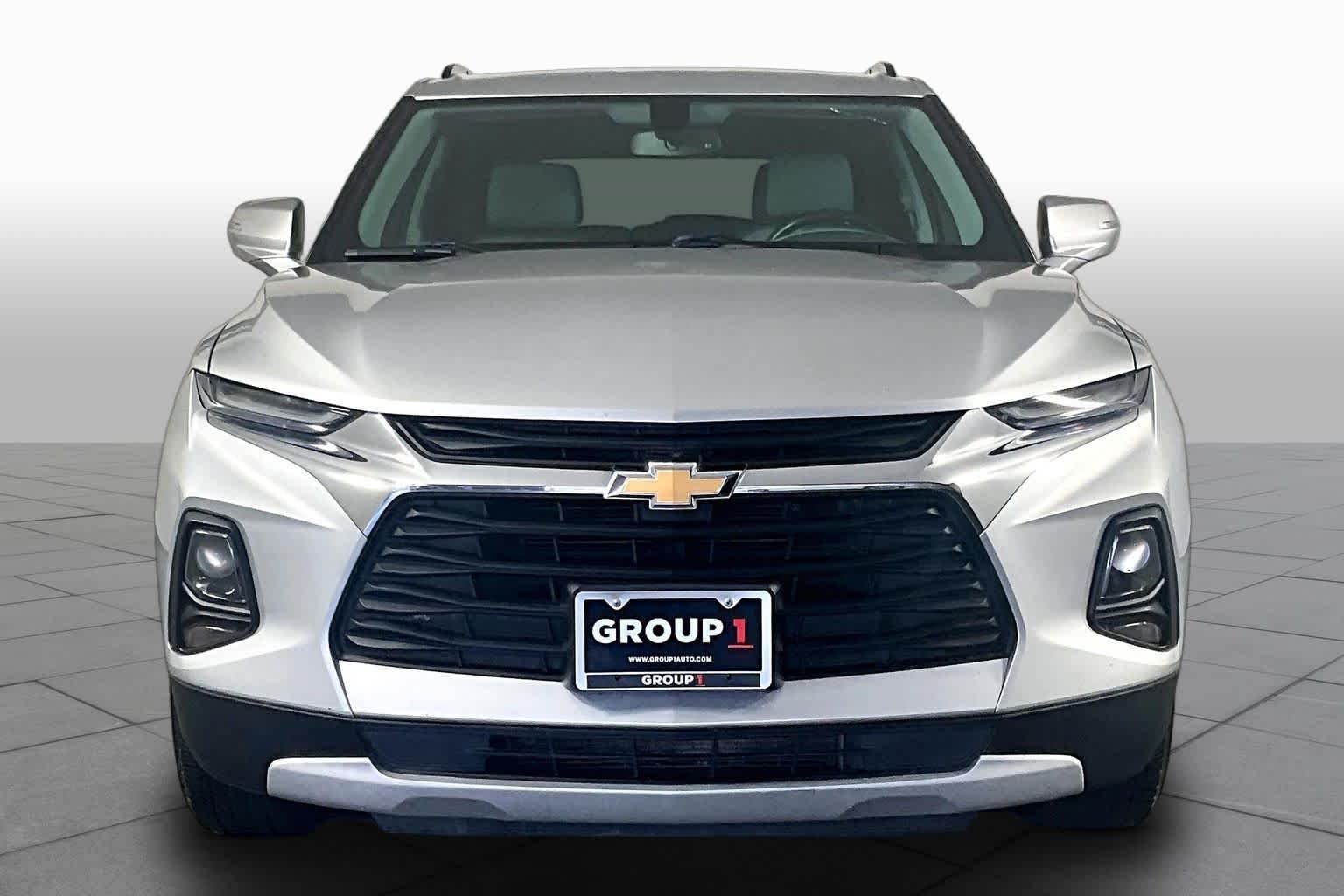 Used 2020 Silver Ice Metallic Chevrolet LT image 4