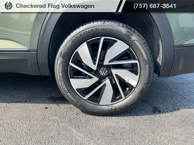 New 2026 Green Volkswagen 2.0T SE w/Technology image 7