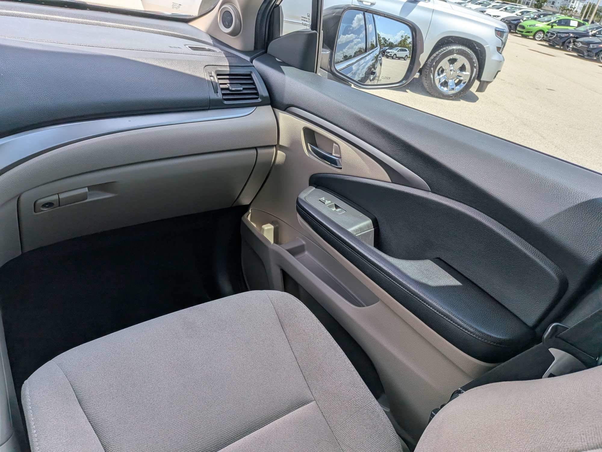 Used 2019 Crystal Black Pearl Honda LX image 19