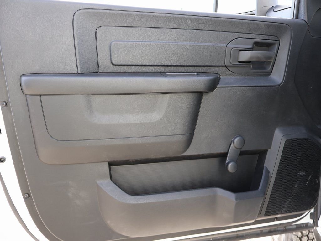 2025 RAM 3500 Chassis Tradesman - Photo 14