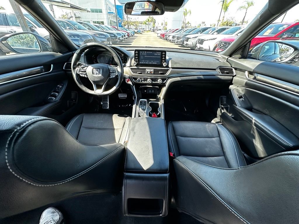 Used 2022  Honda Sport image 16
