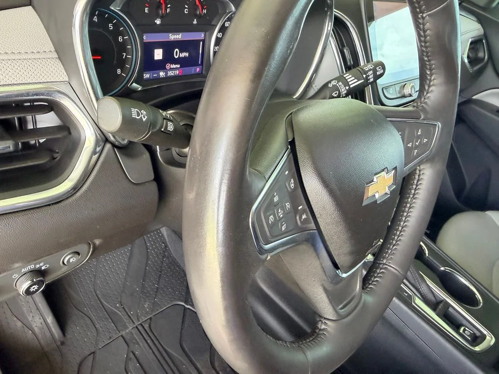 Used 2019 Silver Chevrolet Premier image 20