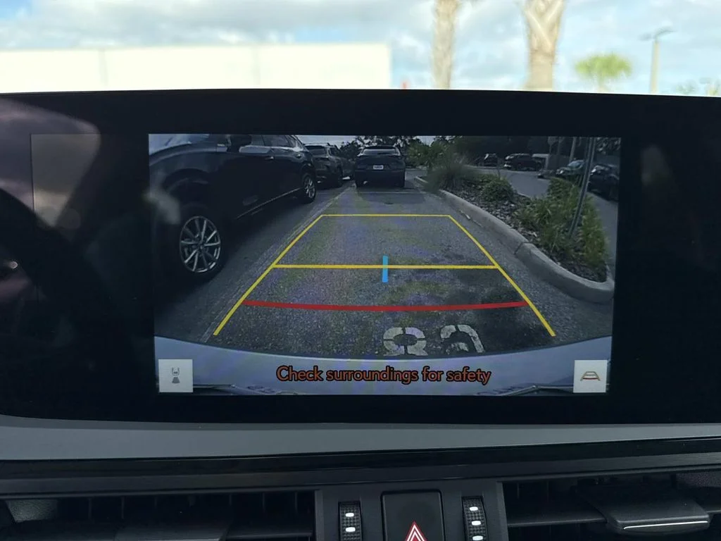 Used 2025 Silver Lexus 350 image 31