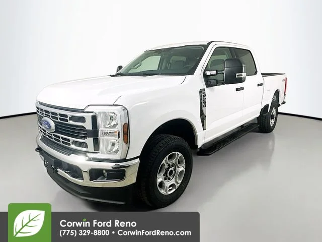 New 2026 Oxford White Ford XLT image 3