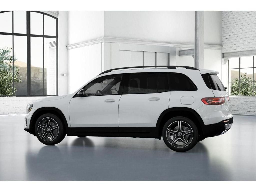New 2026 Polar White Mercedes-Benz GLB 250 image 32