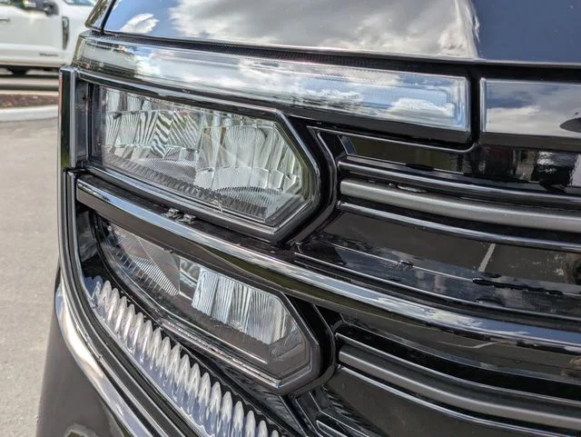 New 2026 Agate Black Metallic Ford MAX Platinum® image 10