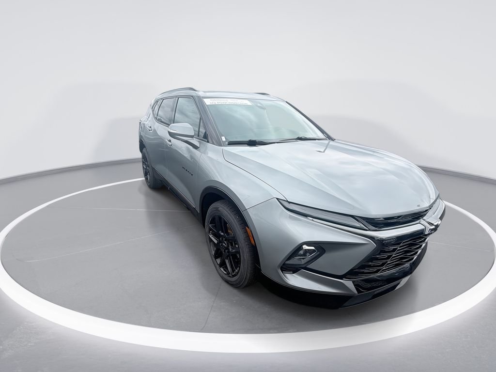 Used 2024 Gray Chevrolet RS image 2
