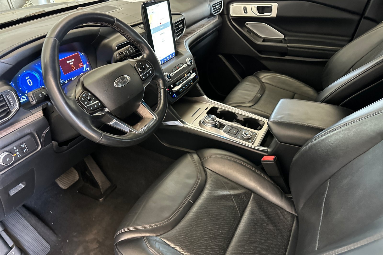 Used 2020 Gray Ford Platinum image 9
