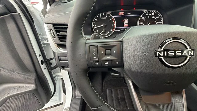 2026 Nissan Rogue Dark Armor - Photo 28