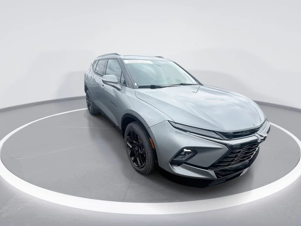 Used 2024 Gray Chevrolet RS image 2