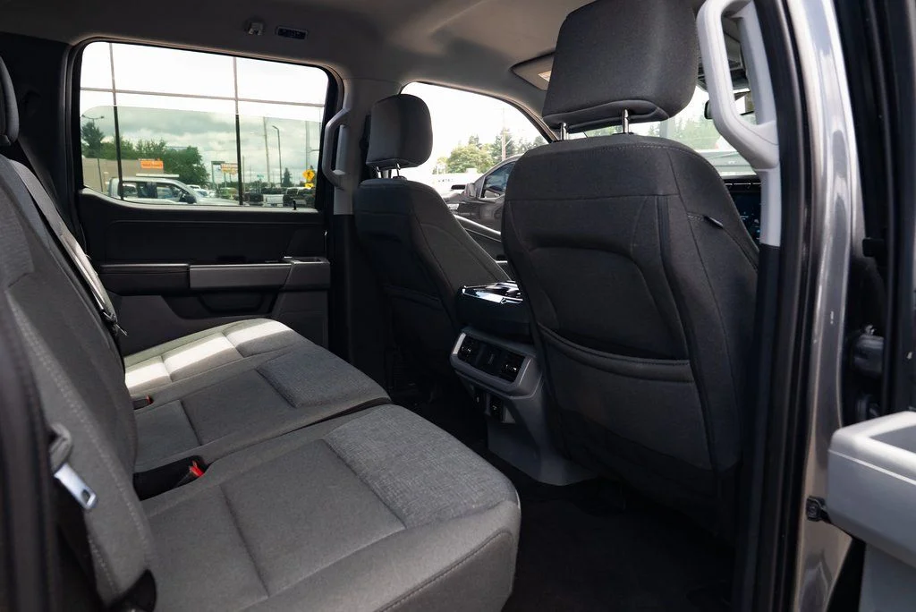 Used 2024 Gray Ford XLT image 24